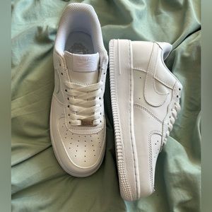 Brand new airforce 1 ‘07 MENS SIZE 7